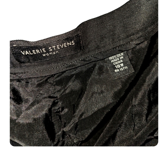 Valerie Steven's Silk Black Stright Leg Pant size 18 Pleated Lined Plus - Picture 3 of 6